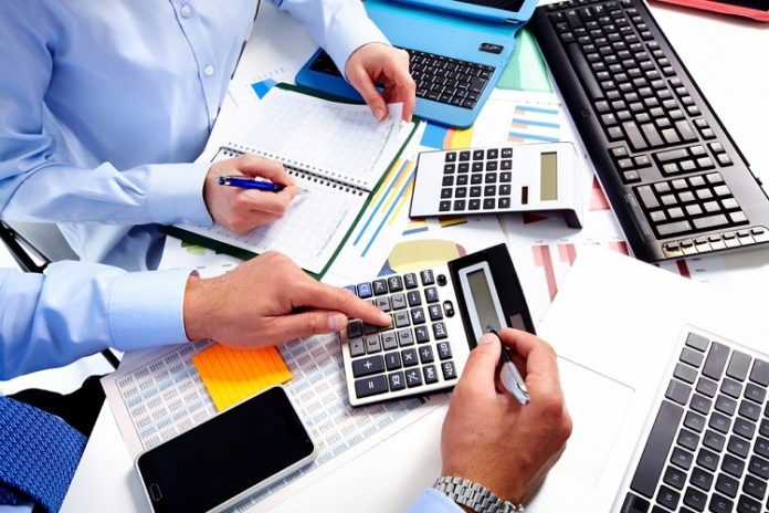 Vì sao nên sử dụng dịch vụ tư vấn pháp luật về kế toán tại Quận 7