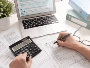 Cách hạch toán tiền lương theo quy định pháp luật