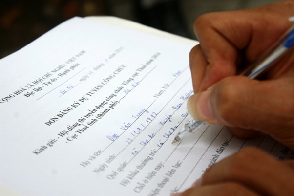 Thủ tục và hồ sơ để hưởng trợ cấp thất nghiệp